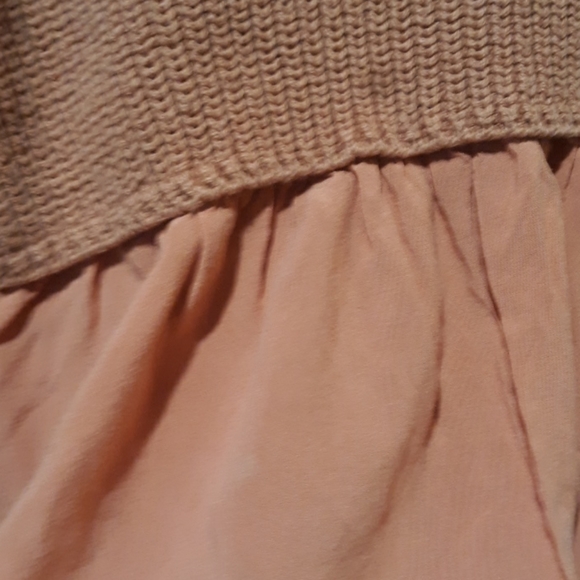 COPY - Adorable mauve colored sweater - Picture 2 of 4